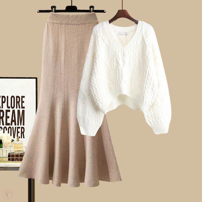 ホワイト/セーター+コーヒー/スカート